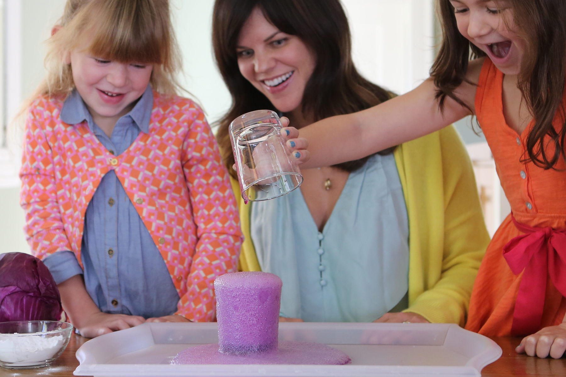 Cool Science Experiments for kids - Baking soda magic potion