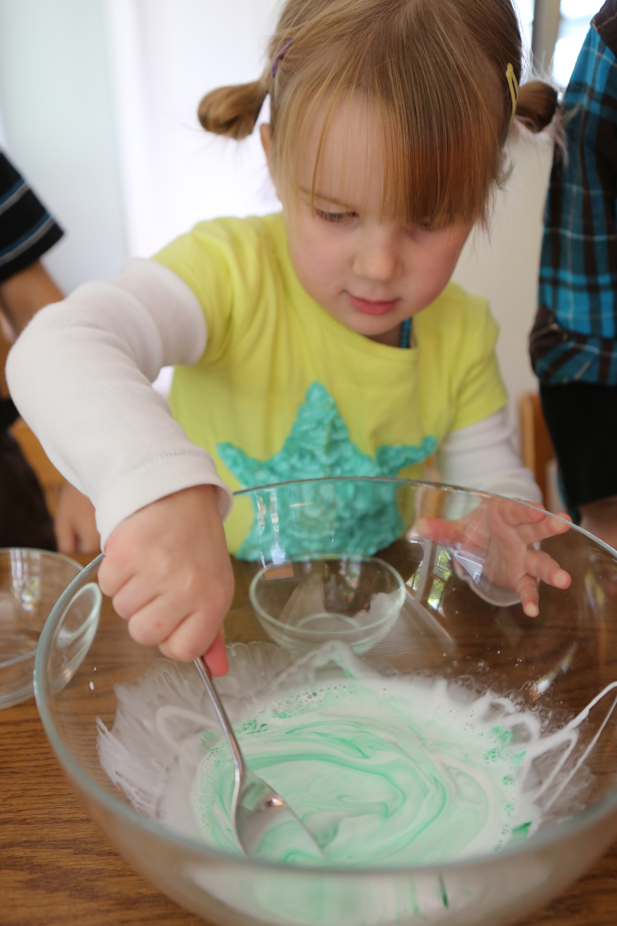 15 Fun, Easy, Educational Science Projects to Keep Kids Entertained